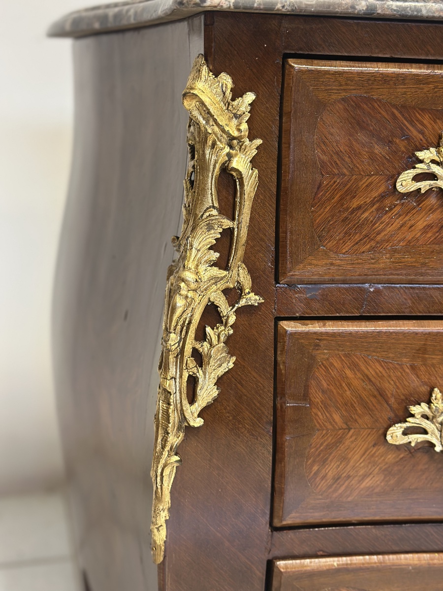 Commode galbée en bois de rose, ébène et bois violet, XIXe siècle, époque Napoléon III (restaur-photo-3