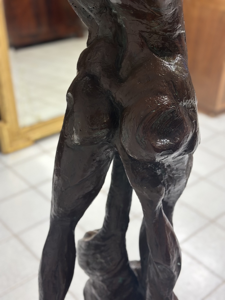 Sculpture en bronze patiné « Jeune fille au vent ». XXe siècle, hauteur 174 cm.-photo-4