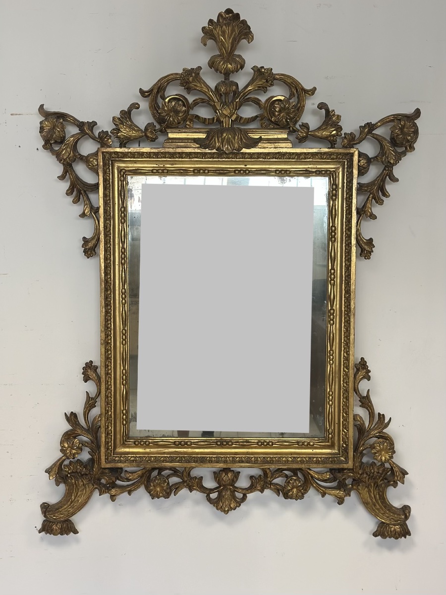 Louis XV-style Mirror In Carved And Gilded Wood. Mercury-coated Glass, Lombardy, Early 18th Century
