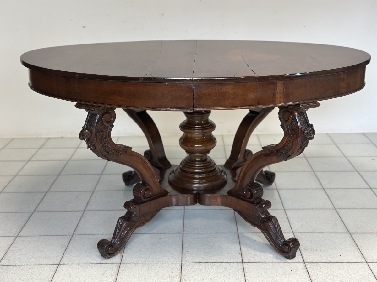 Oval Extendable Basket Table. Genoa, Charles X. 149 X 105