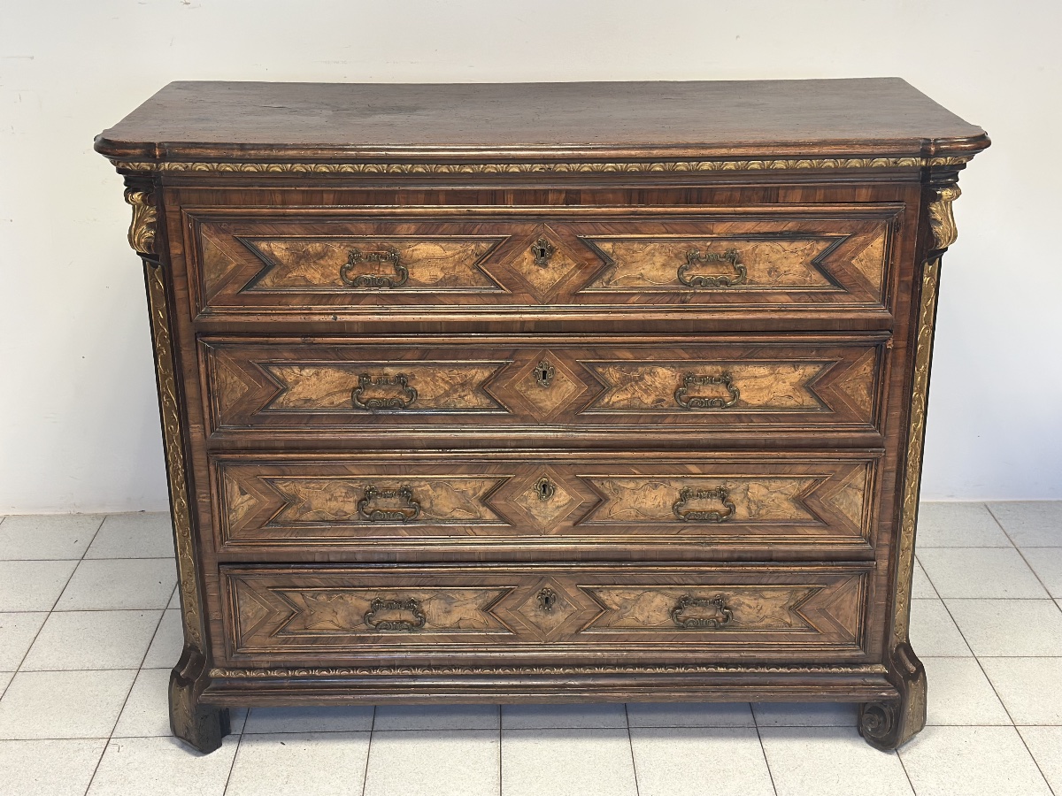 Commode lombarde, style Louis XIV. Milan, fin du XVIIe – début du XVIIIe siècle.-photo-2