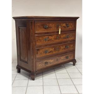 Commode lombarde de style Louis XV. Milan, début du XVIIIe siècle.