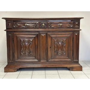 Walnut Sideboard. Liguria / Piedmont / Early 18th Century