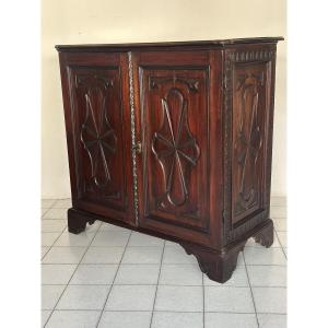 Demi-buffet-armoire. Gênes, style Louis XIV.