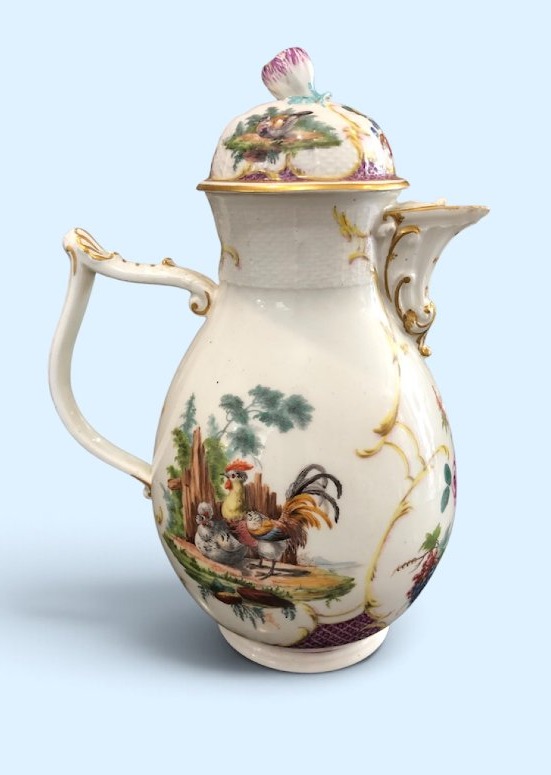 Cafetière porcelaine Meissen fin 18ème siècle (fèle au pied)