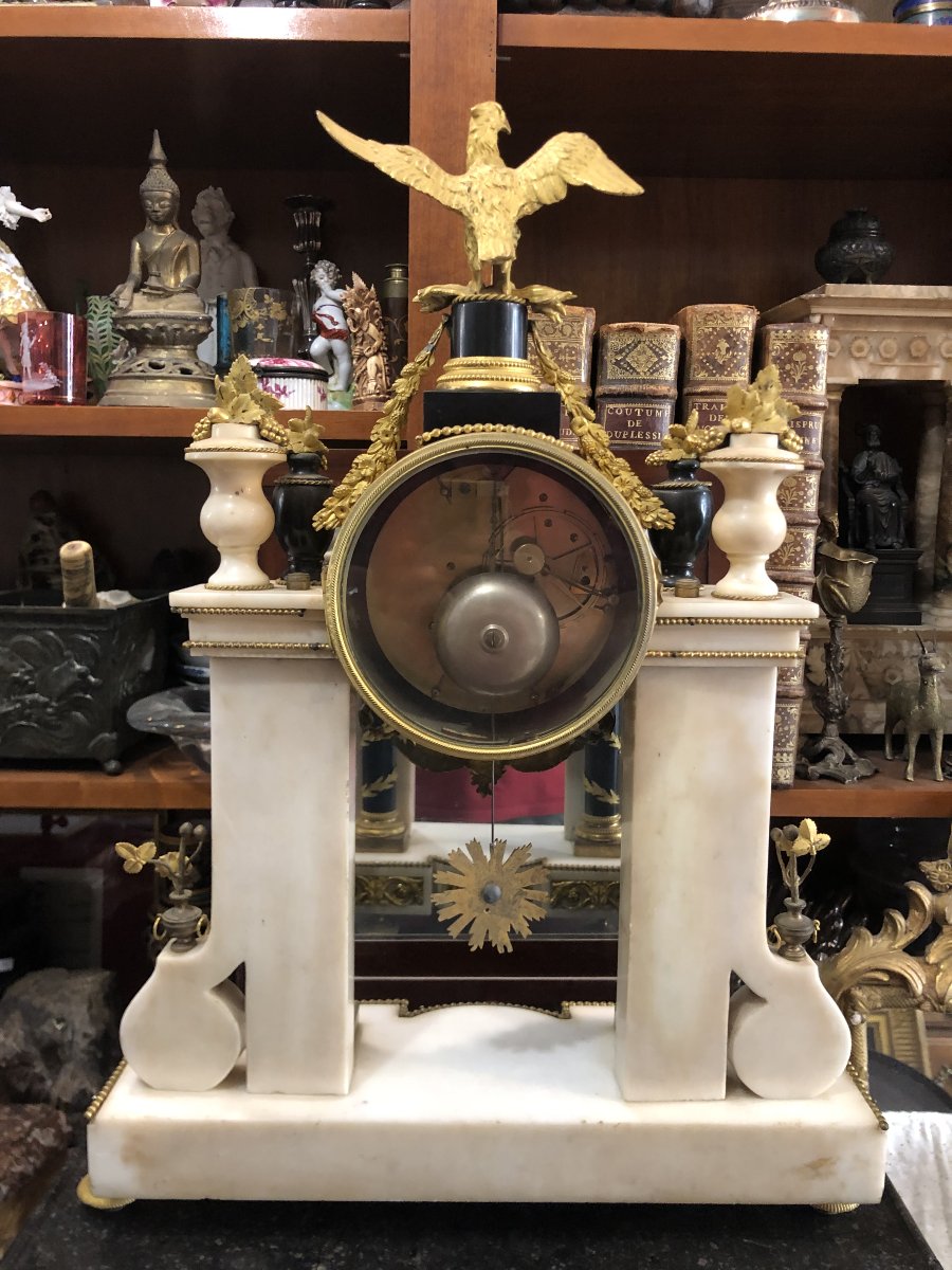 Louis XVI-era Marble And Gilded Bronze Pendulum Clock, Signed "manière"-photo-7