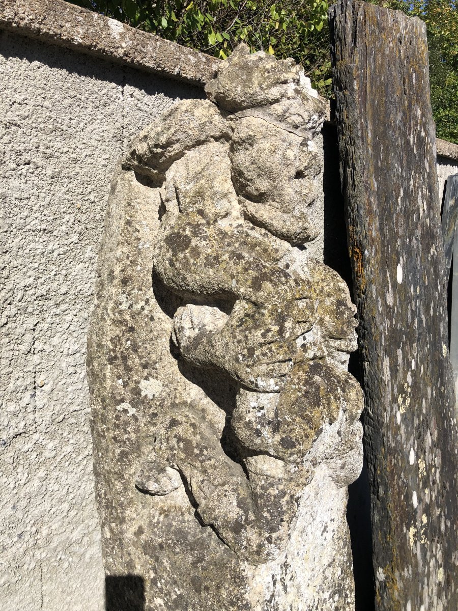 Gargouille  XVème siècle pierre calcaire  (élément manquant partie supérieure)-photo-2