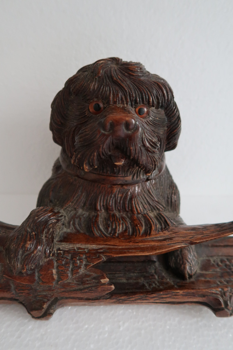 19th Century Inkwell With Dog Decor