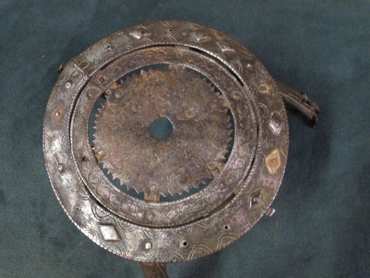 Trépied en fer forgé  XVII 