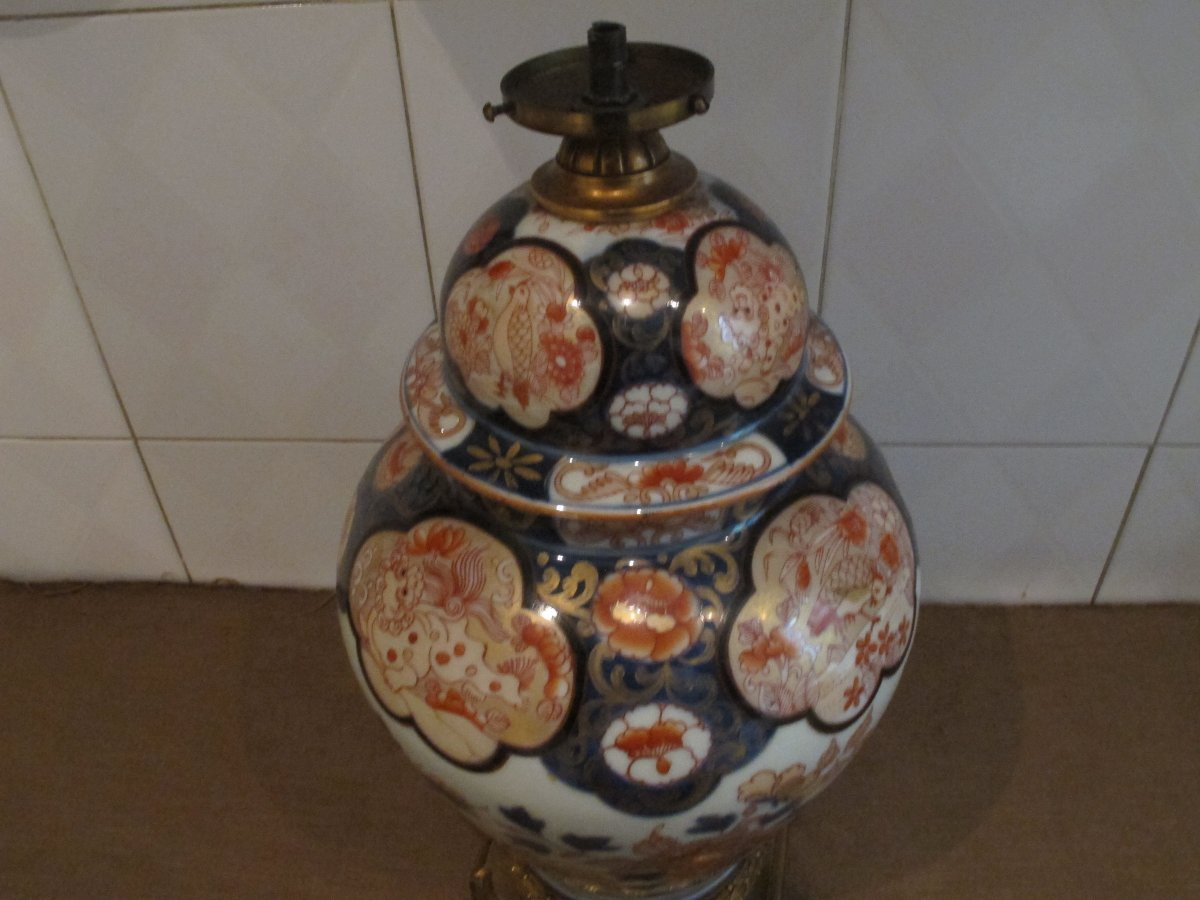 19th Century Japanese Porcelain Vase -photo-3
