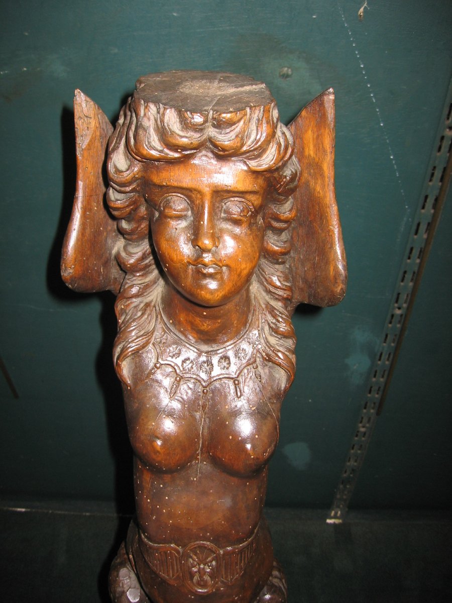 Walnut Caryatid 18th Century-photo-3