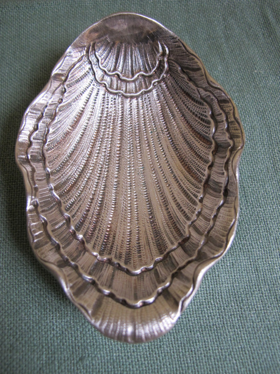 Set Of 6 Oyster-shaped Bowls