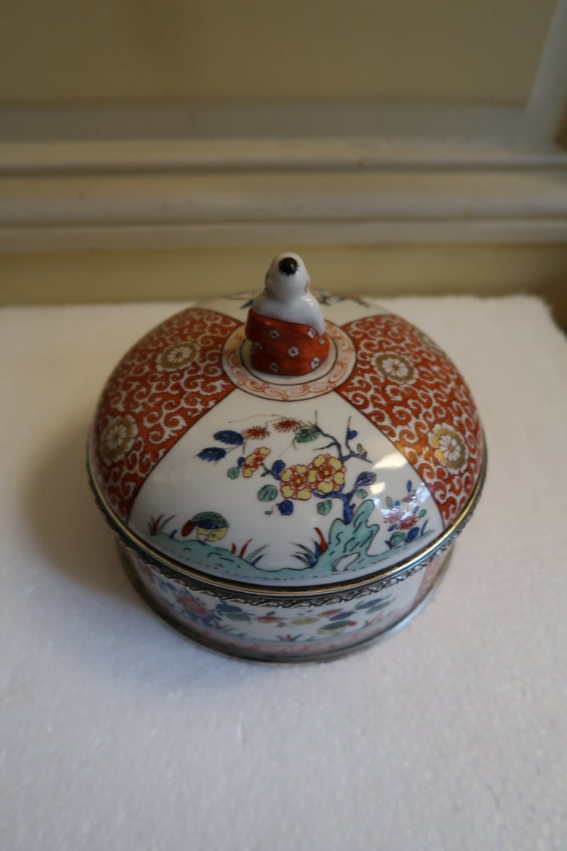 Porcelain Bonbonnière With Japanese Decoration-photo-3