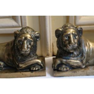 Paire De Lions En Bronze  XIX