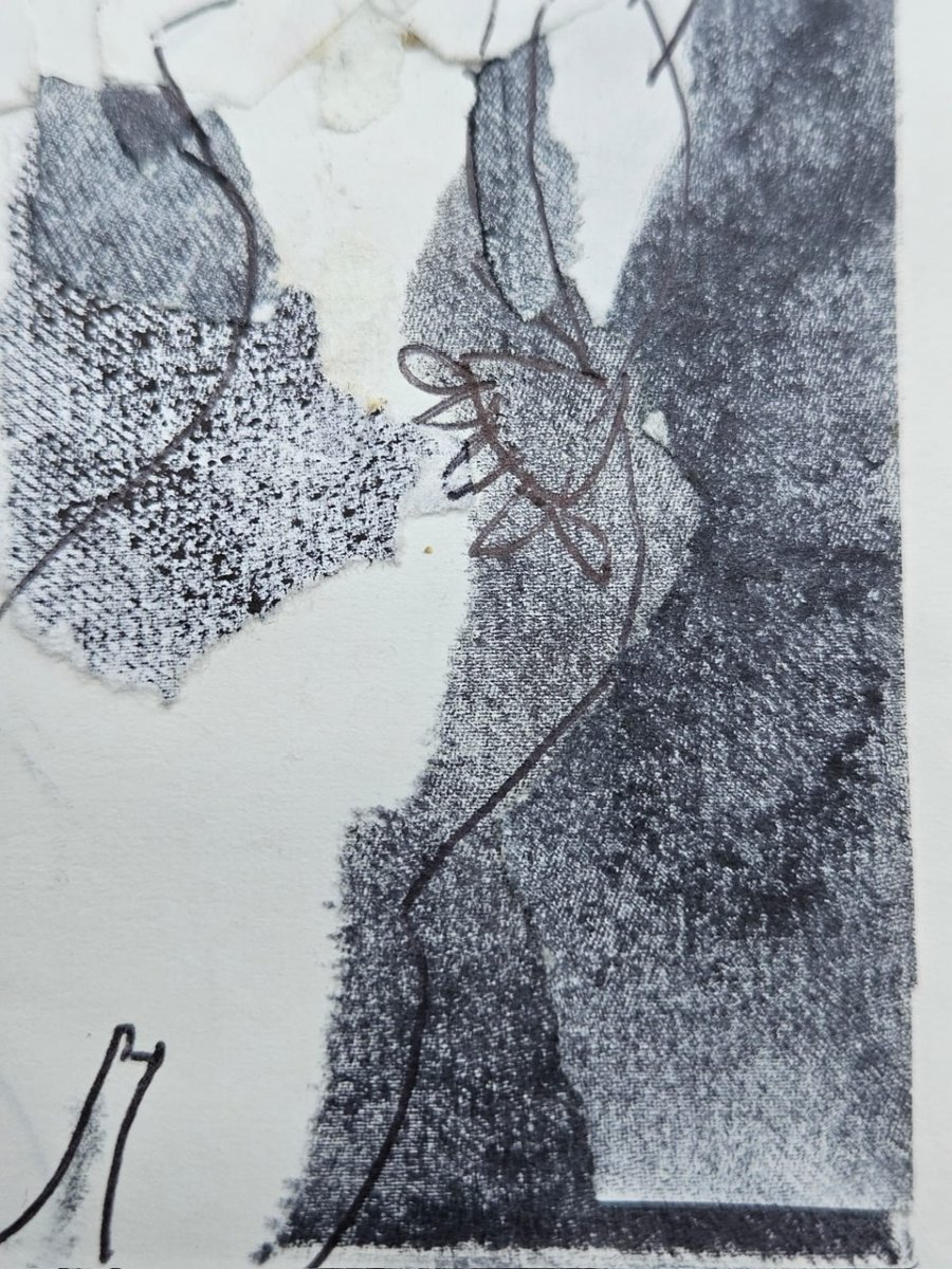 Dessin et collage, femme de profil,  de Slavko  Kopac-photo-1