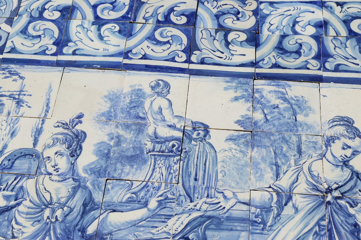 Panneau mural en carreaux portugais antiques du XVIIIe siècle représentant une scène musicale-photo-8