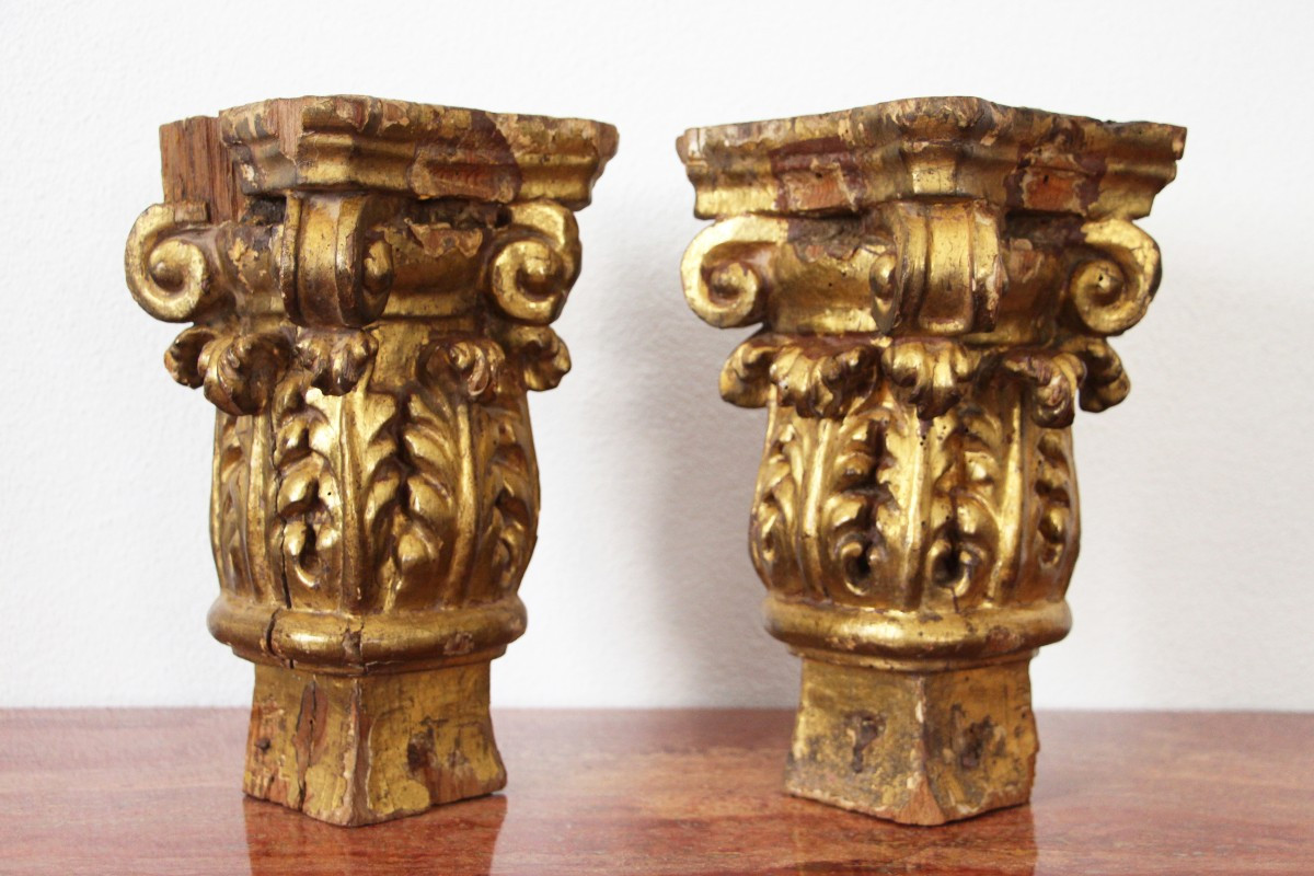 18th Century Set Of Two Baroque Gold Leaf Corinthian Capitals From A Portuguese Church