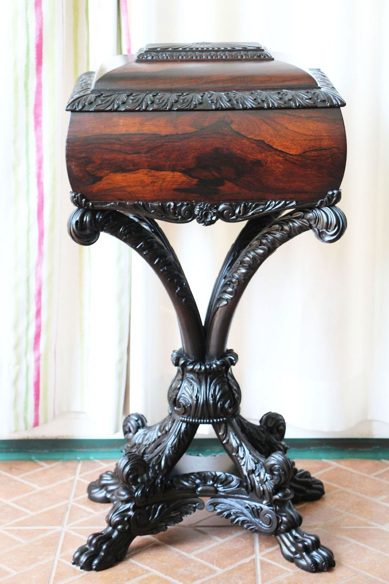 thépoy en acajou de la période Régence anglaise, avec serrure Bramah, début du XIXᵉ siè