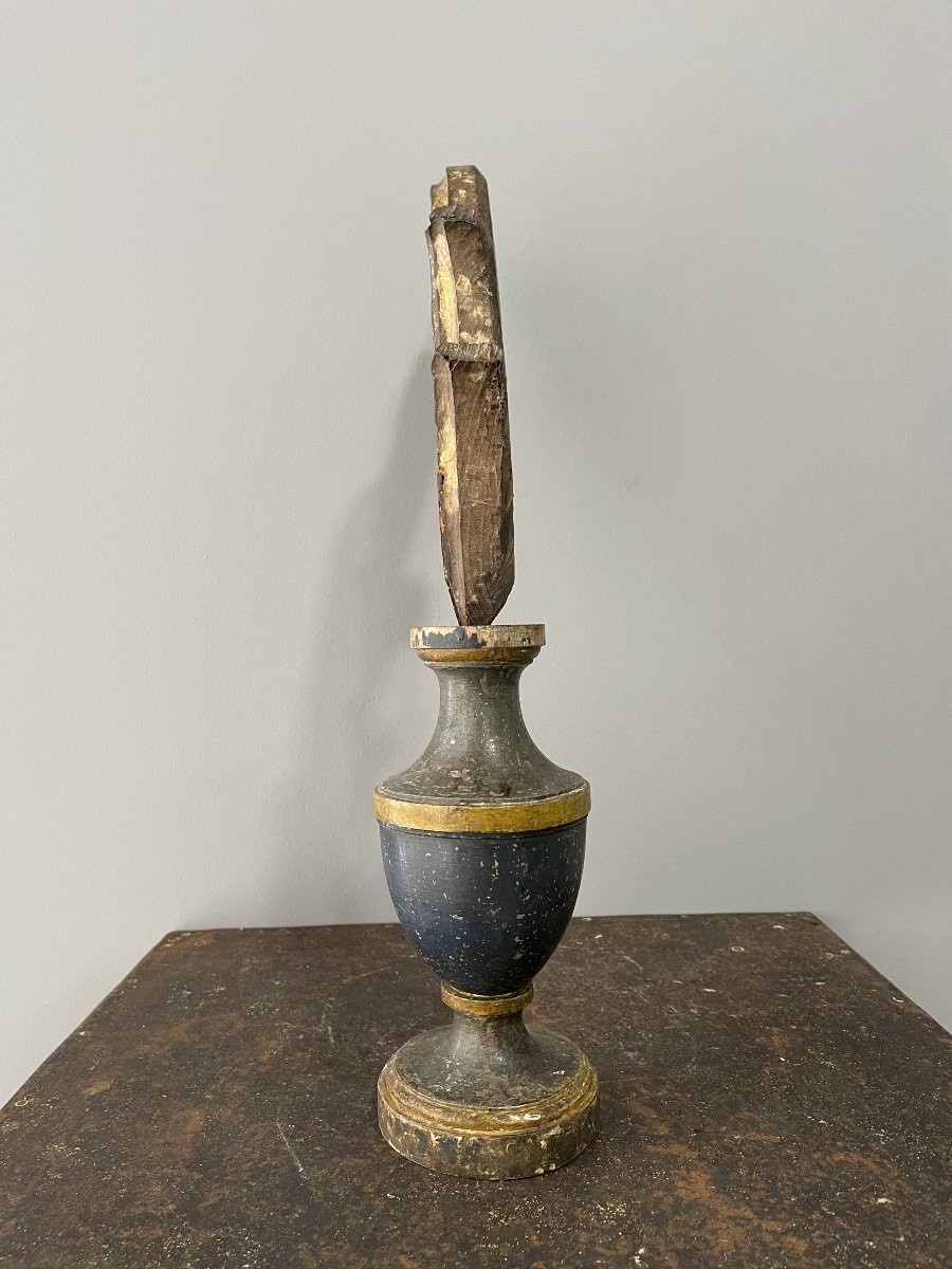 18th Century Portuguese Baroque Ornament On Wooden Vase-photo-2