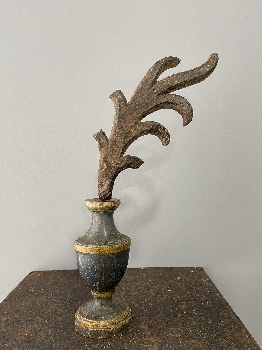18th Century Portuguese Baroque Ornament On Wooden Vase-photo-3