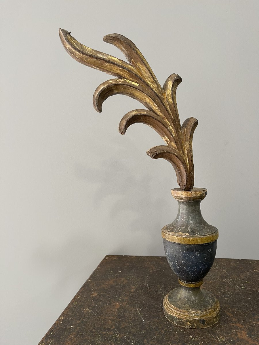 18th Century Portuguese Baroque Ornament On Wooden Vase-photo-1