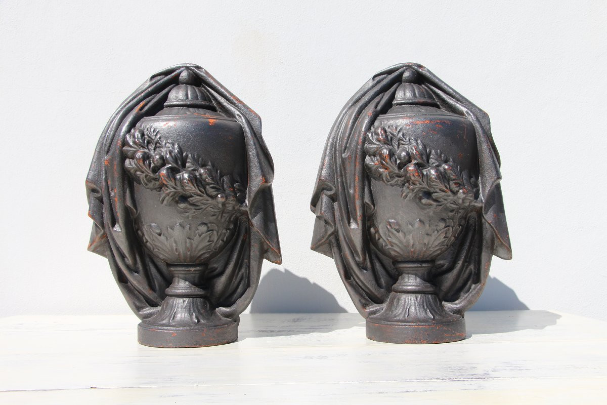 Stunning Antique Large Pair Of Neoclassical Cast Iron Draped Urns Finials, French-photo-2
