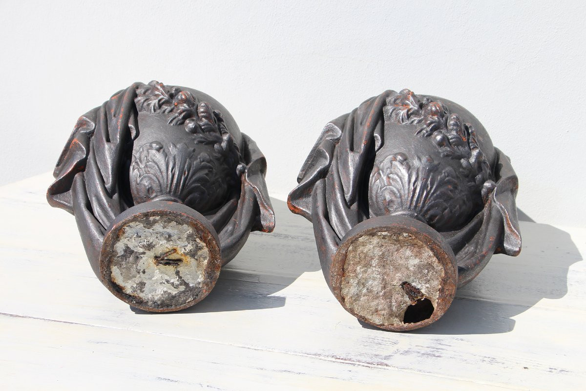 Stunning Antique Large Pair Of Neoclassical Cast Iron Draped Urns Finials, French-photo-8