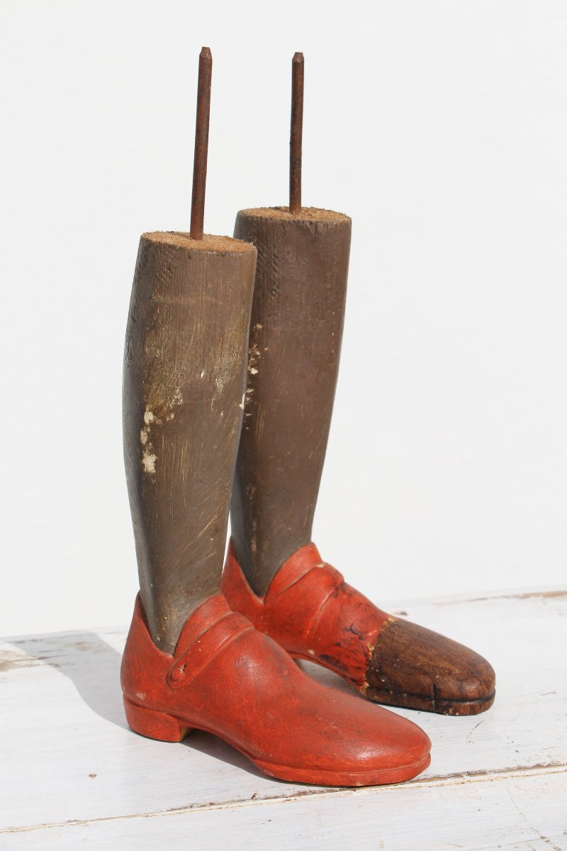 18th Century Portuguese Wooden Saint Legs-photo-2