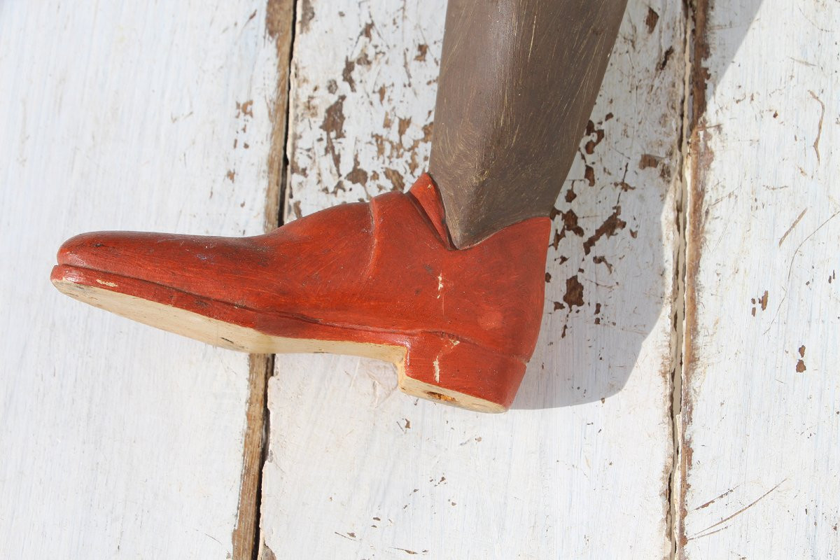 18th Century Portuguese Wooden Saint Legs-photo-5