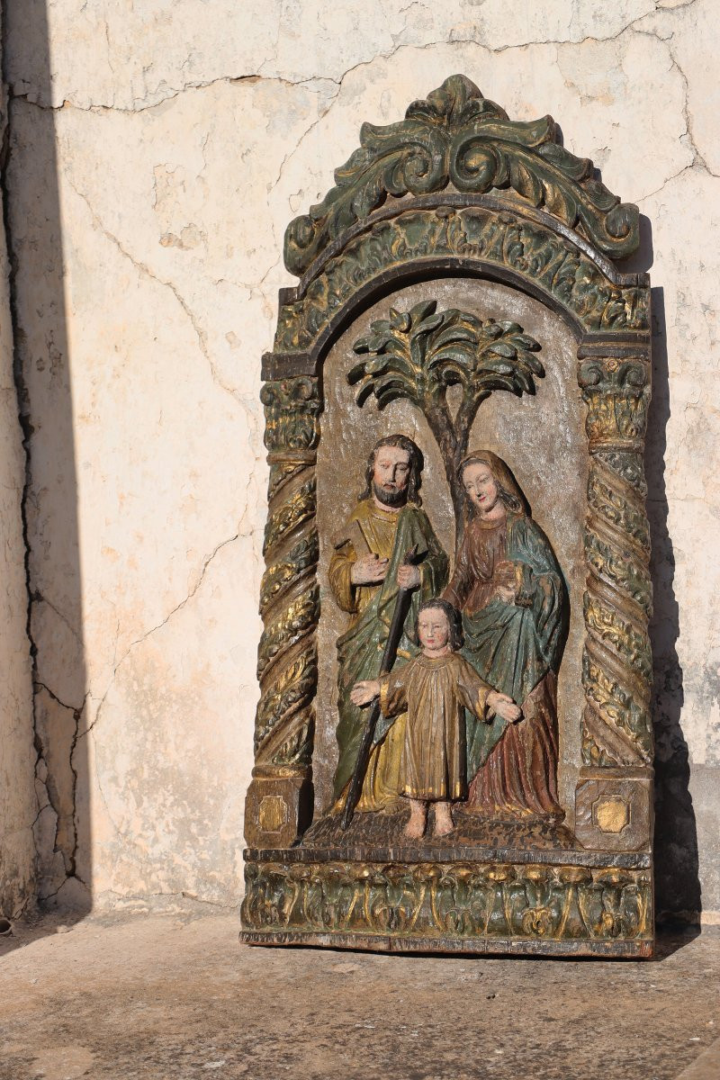 17th Century Large Baroque Holy Family Wooden Retable, Portuguese-photo-2