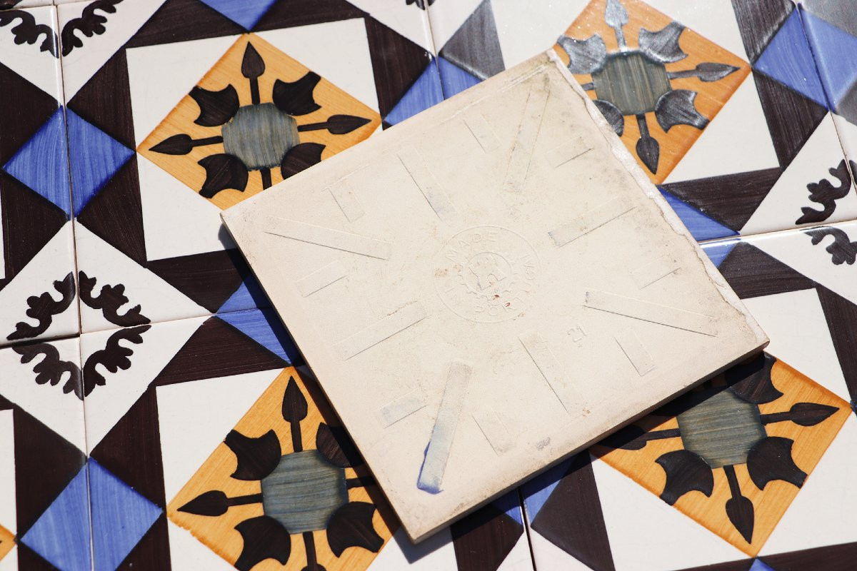 1940s Set Of Thirty One Vintage Geometric Tiles, Portuguese-photo-8