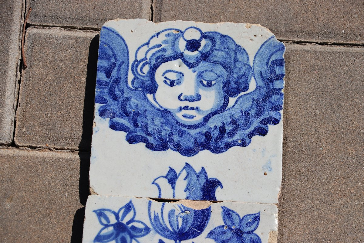 18th Century Blue & White Set Of Four Tiles With Angel Above Flower Vase-photo-2