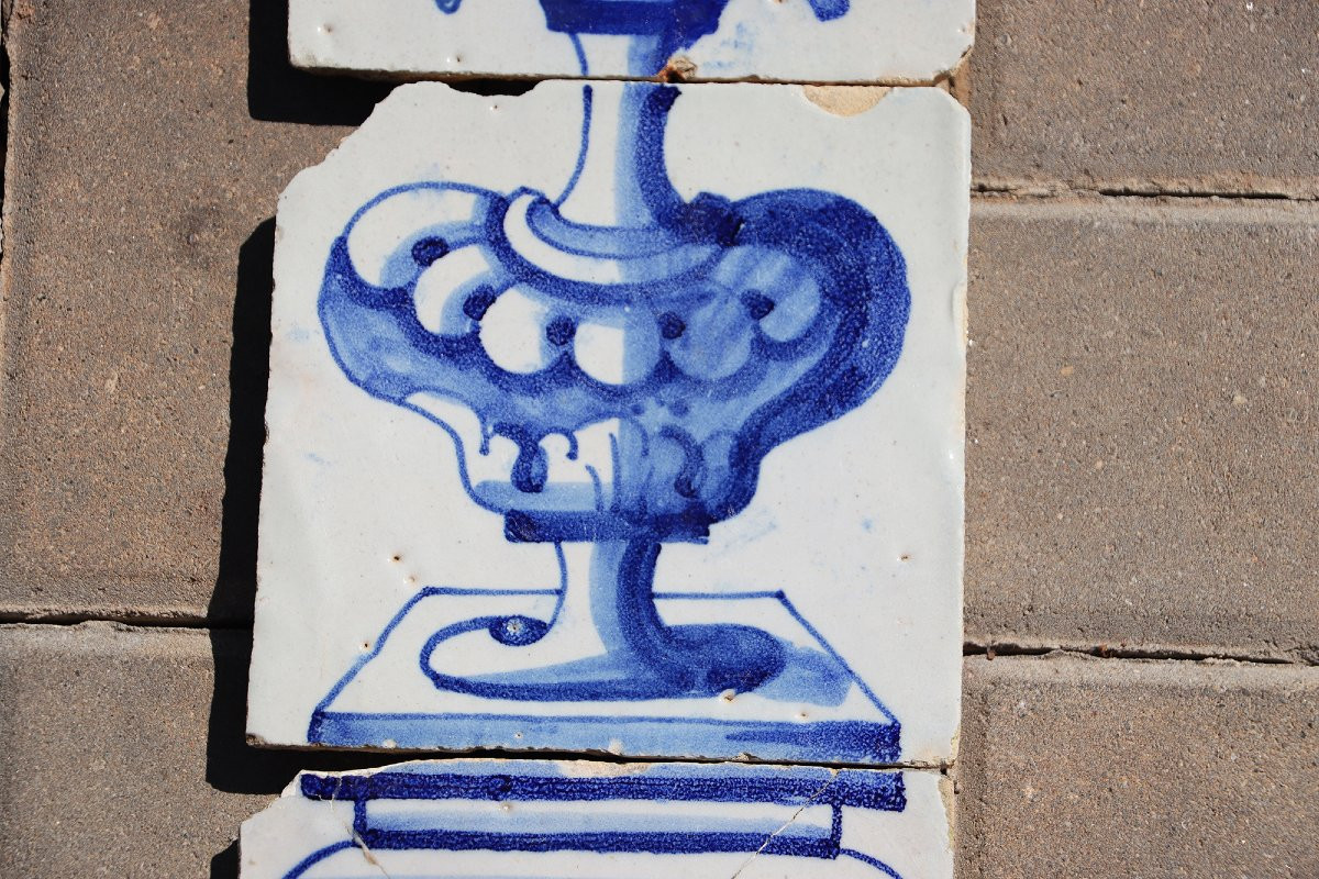 18th Century Blue & White Set Of Four Tiles With Angel Above Flower Vase-photo-4