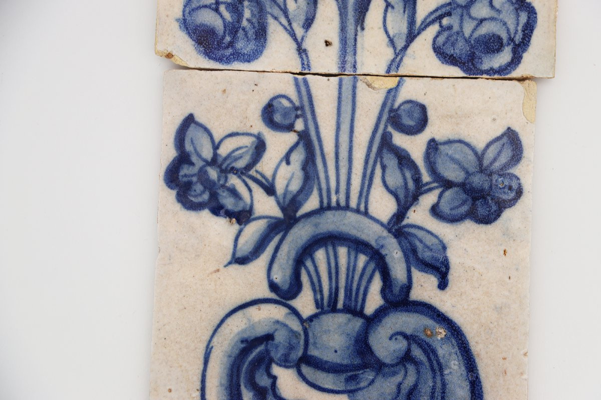 18th Century Baroque Set Of Three Tiles Depicting A Flower Vase-photo-1