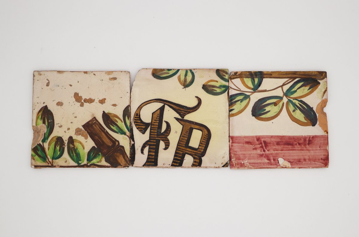 18th Century Set Of Three Baroque Tiles, Portuguese-photo-2