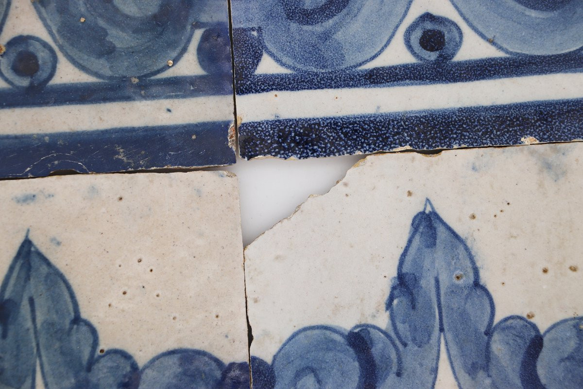 18th Century Set Of Four Rococo Baroques Tiles, Portuguese-photo-1