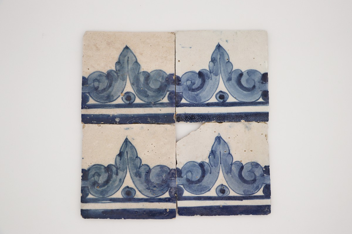 18th Century Set Of Four Rococo Baroques Tiles, Portuguese
