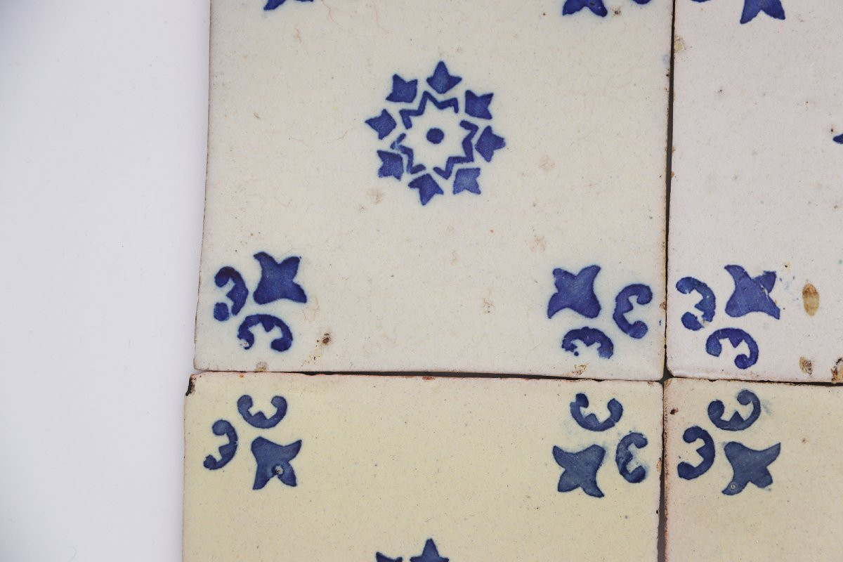 19th Century Set Of Four Tiles Blue & White Floral, Portuguese-photo-3