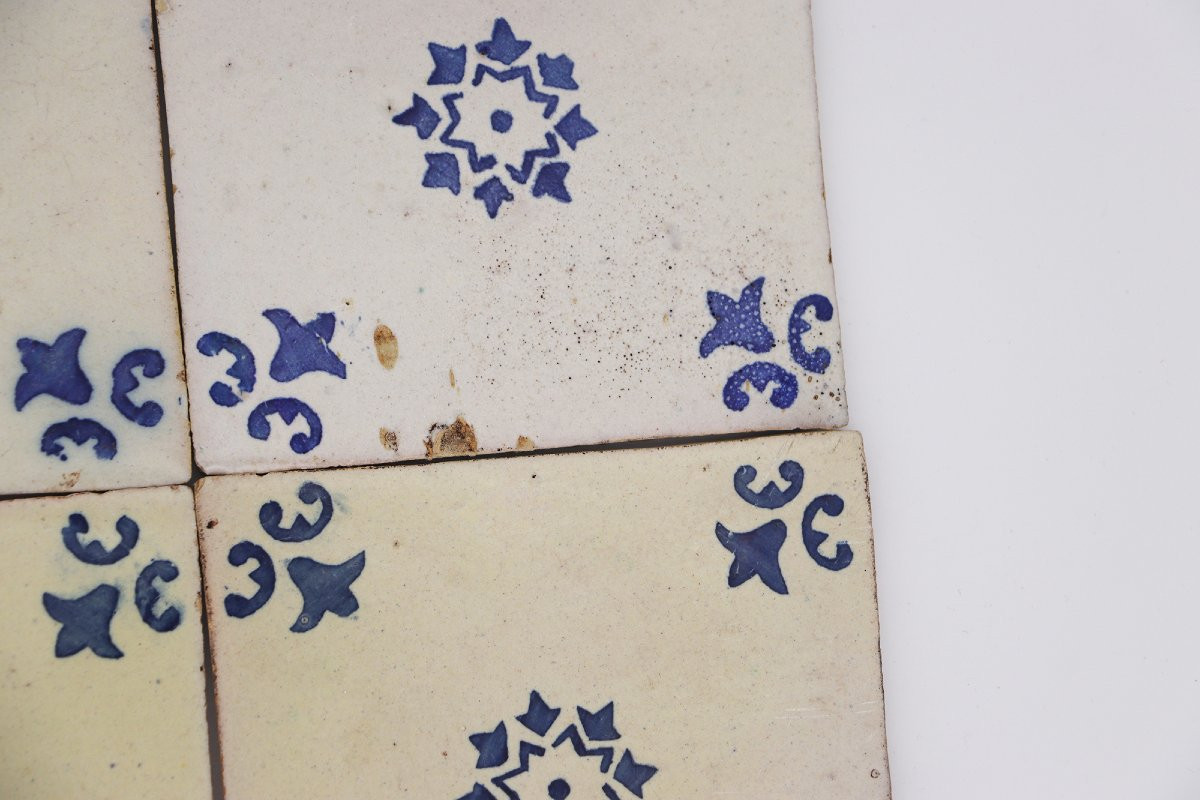 19th Century Set Of Four Tiles Blue & White Floral, Portuguese-photo-4