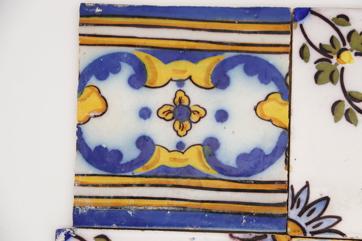 19th Century Set Of Four Baroque Floral Tiles, Portuguese-photo-2