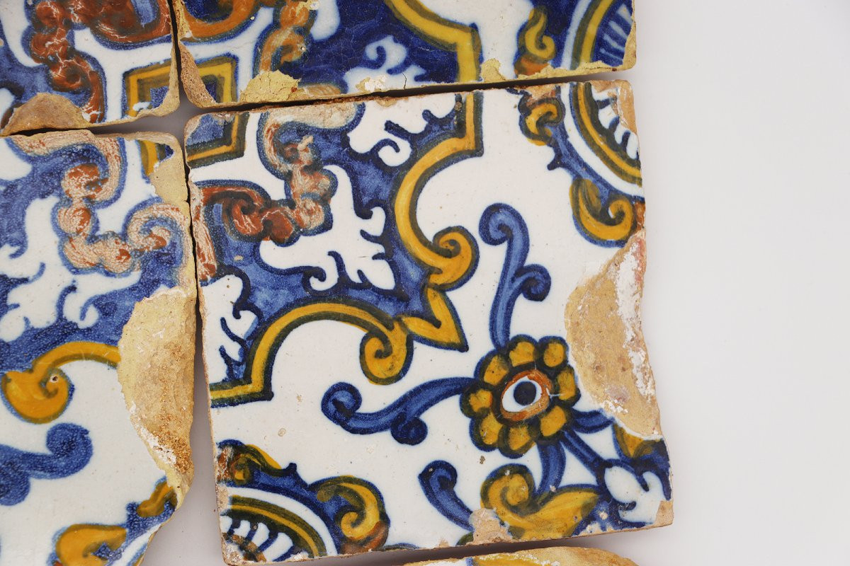 17th Century Set Of Six Floral Tiles, Portuguese-photo-4