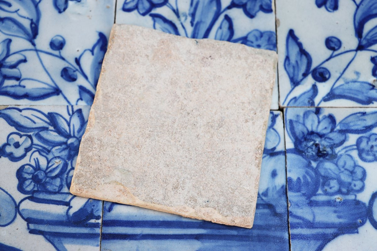 Tile Mural Panel Depicting A Baroque Jardinière With Flowers, Portuguese, 18th Century-photo-7