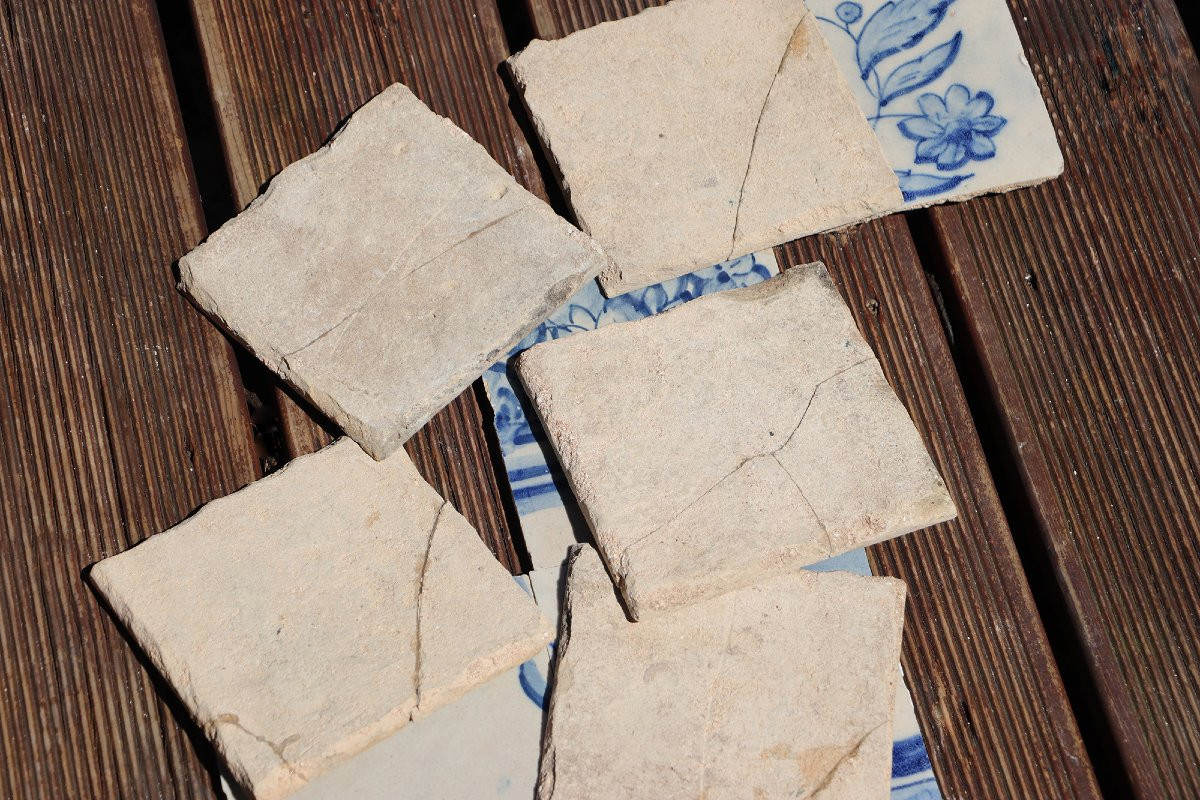 Tile Mural Panel Depicting A Baroque Jardinière With Flowers, Portuguese, 18th Century-photo-7