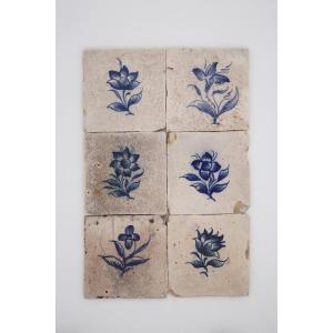 Ensemble de six carreaux baroques à motifs floraux, XVIIIe siècle, Portugal