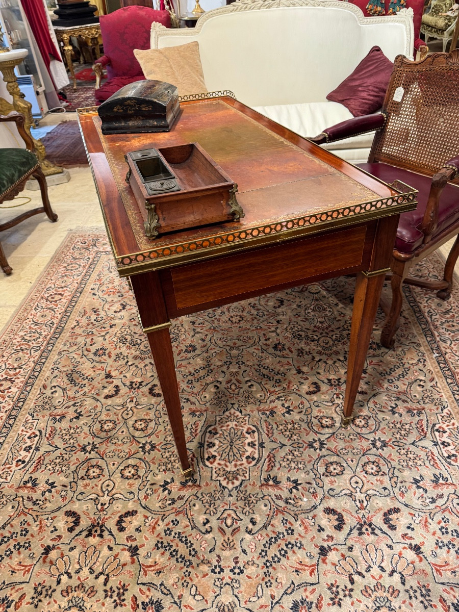 Bureau Ep louis XVI   marqueterie estampillée hericourt-photo-3