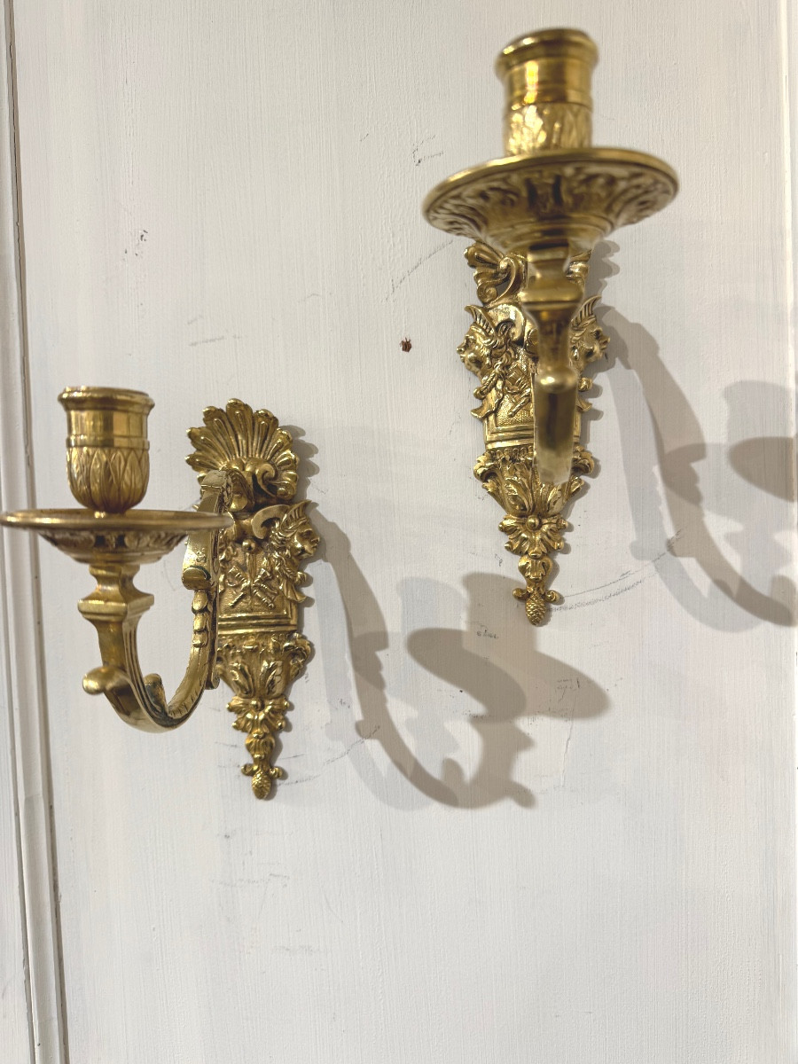 Paire d’appliques à un bras de lumière bronze doré Epoque louis XIV 