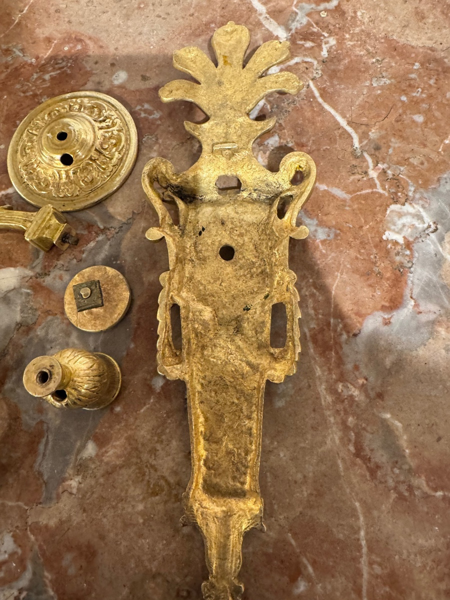Paire d’appliques en bronze doré époque Louis XIV a un bras de lumière -photo-5
