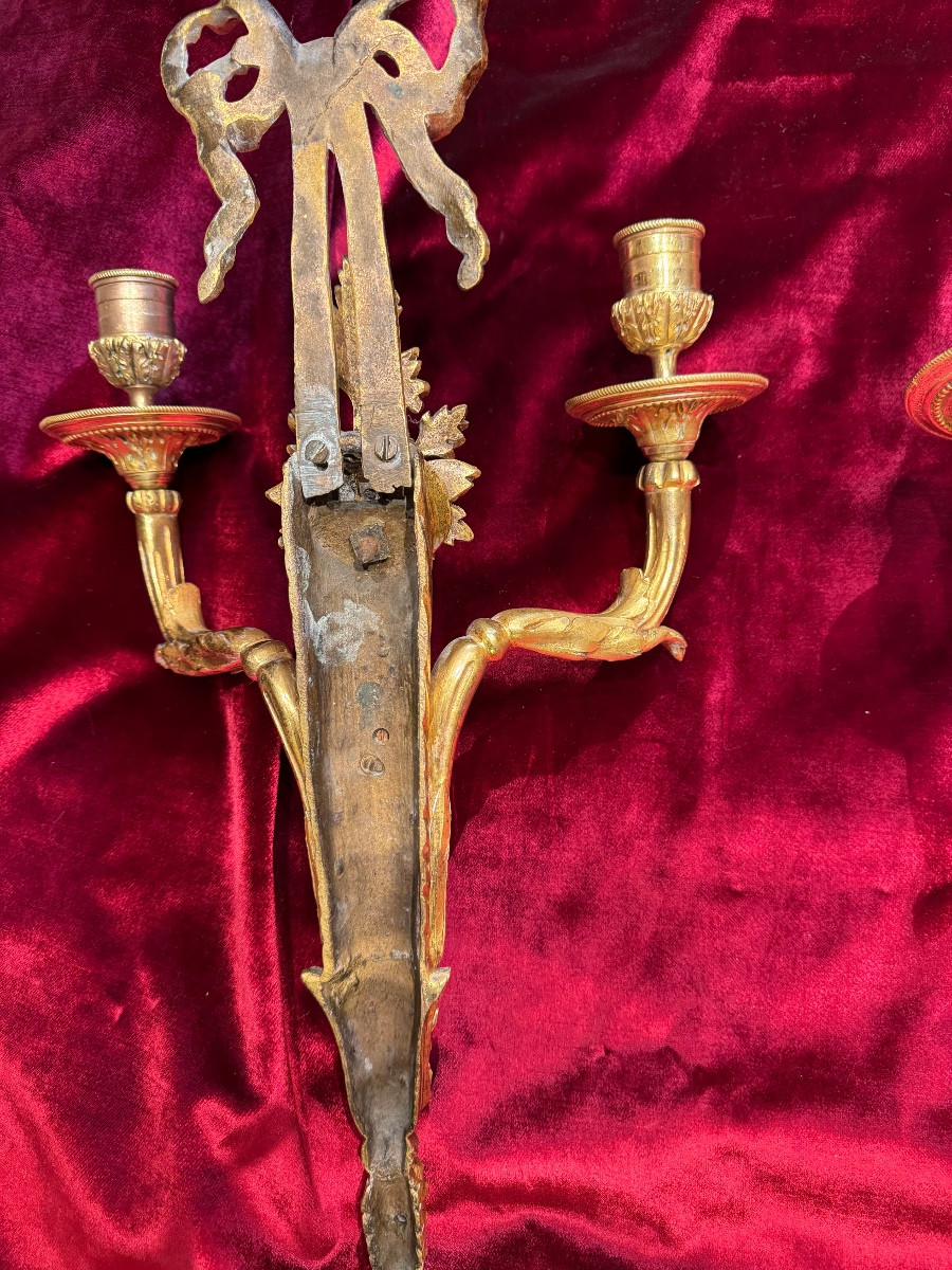 Paire s’appliques époque Louis XVI en bronze ciselé et doré -photo-3