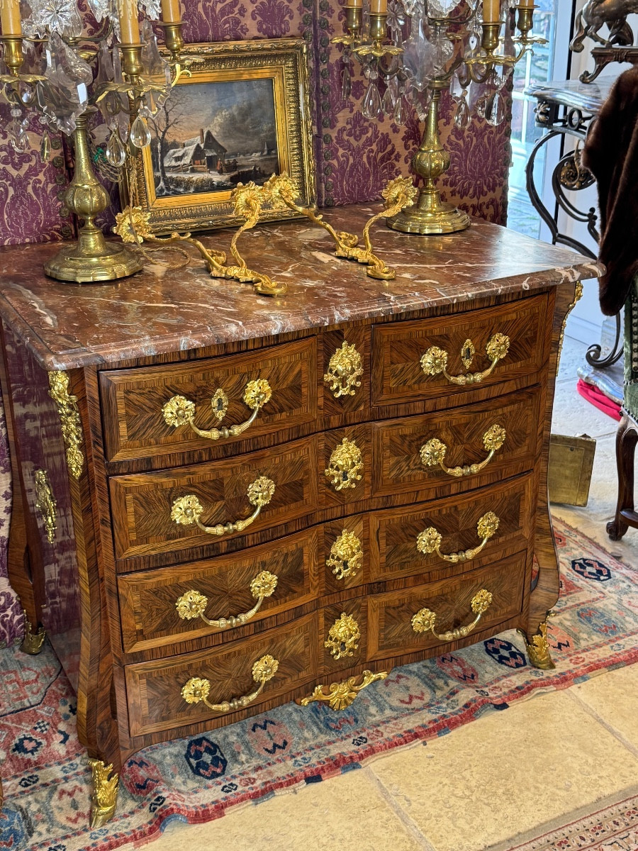 Commode mazarine marqueterie de palissandre blond époque Louis xiv