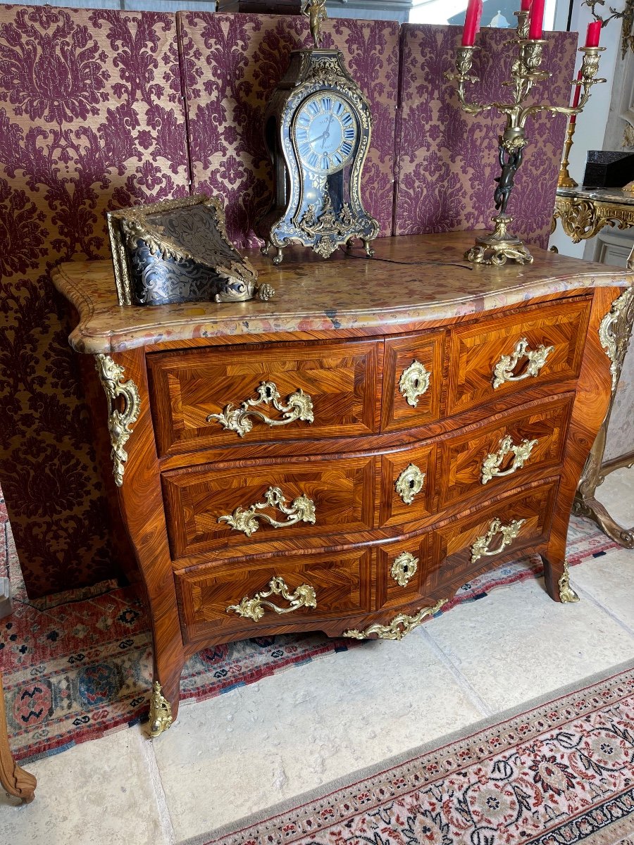 Commode ép Regence Double Galbe En Bois De Violette 